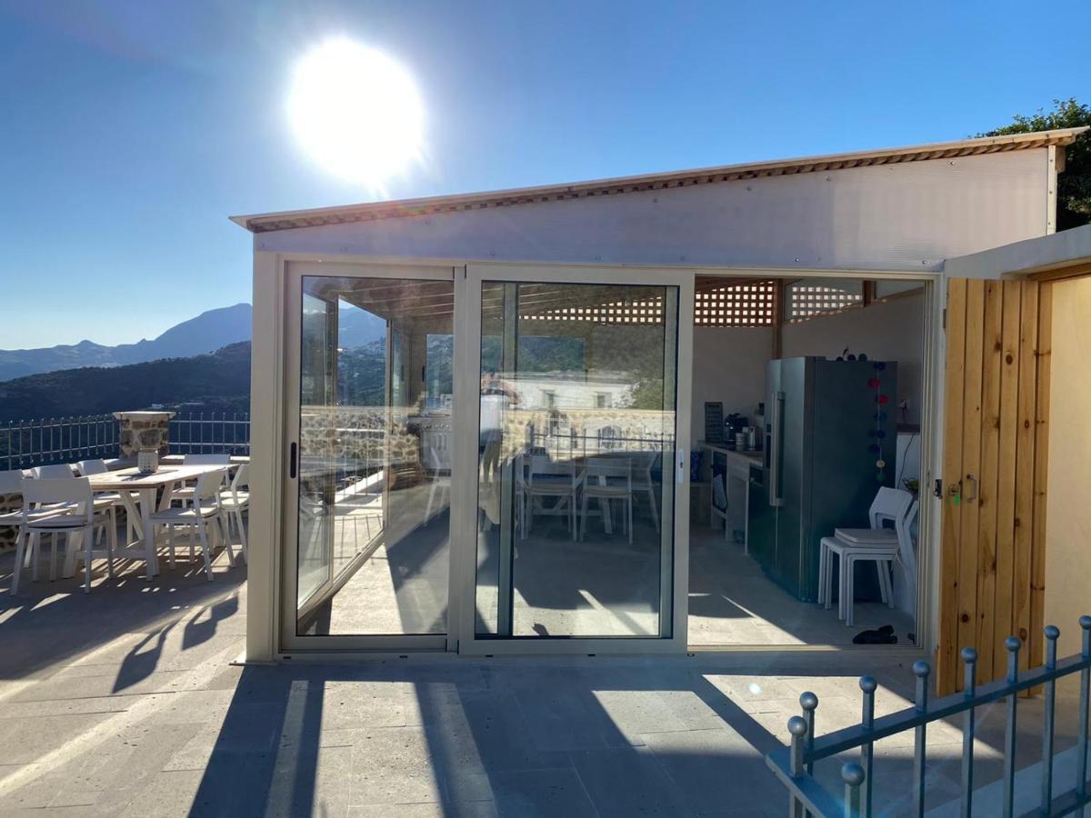 Meraki Apartments Crete Плакіас Екстер'єр фото